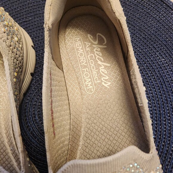 Womens Sketchers Size 7 - Picture 2 of 7